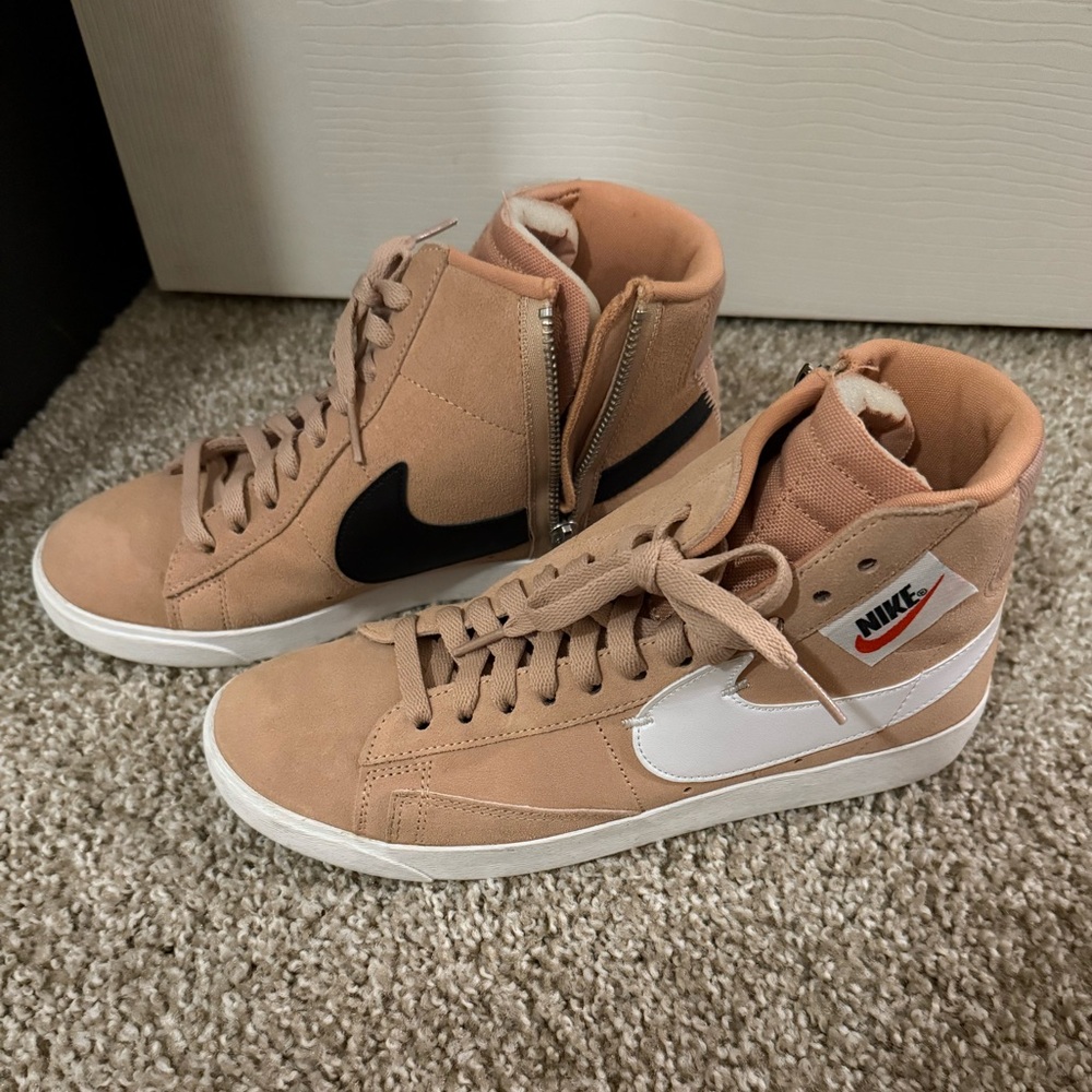 Nike Women’s | Blazer Mid Rebel | Sz 8.5